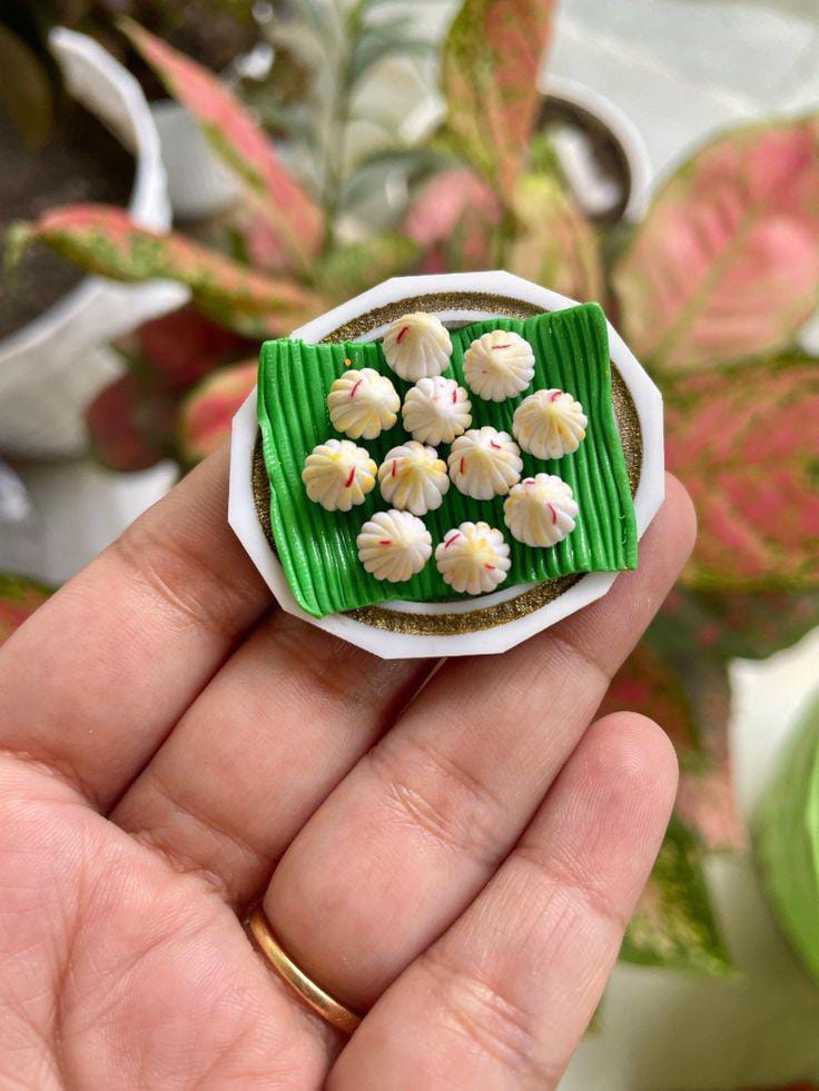 Miniature  Modak Kozhukattai in Banana Leaf Plate Return gift Golu doll