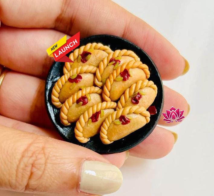 Set of 5 Miniatures Thali, sweet, dinner trays Return gift Golu doll