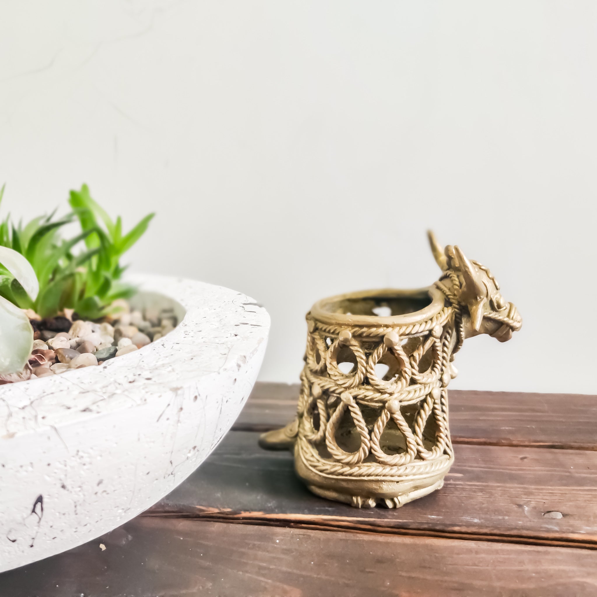 Brass Bull Pen Stand