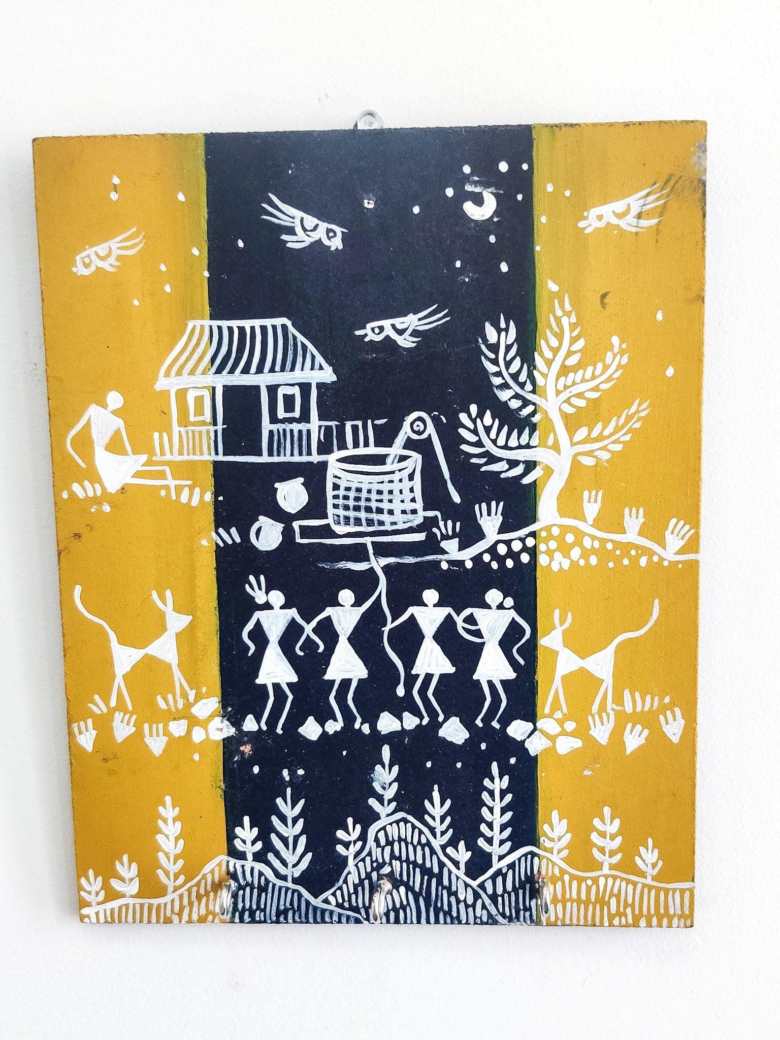 Handmade Worli Painting Key Holder