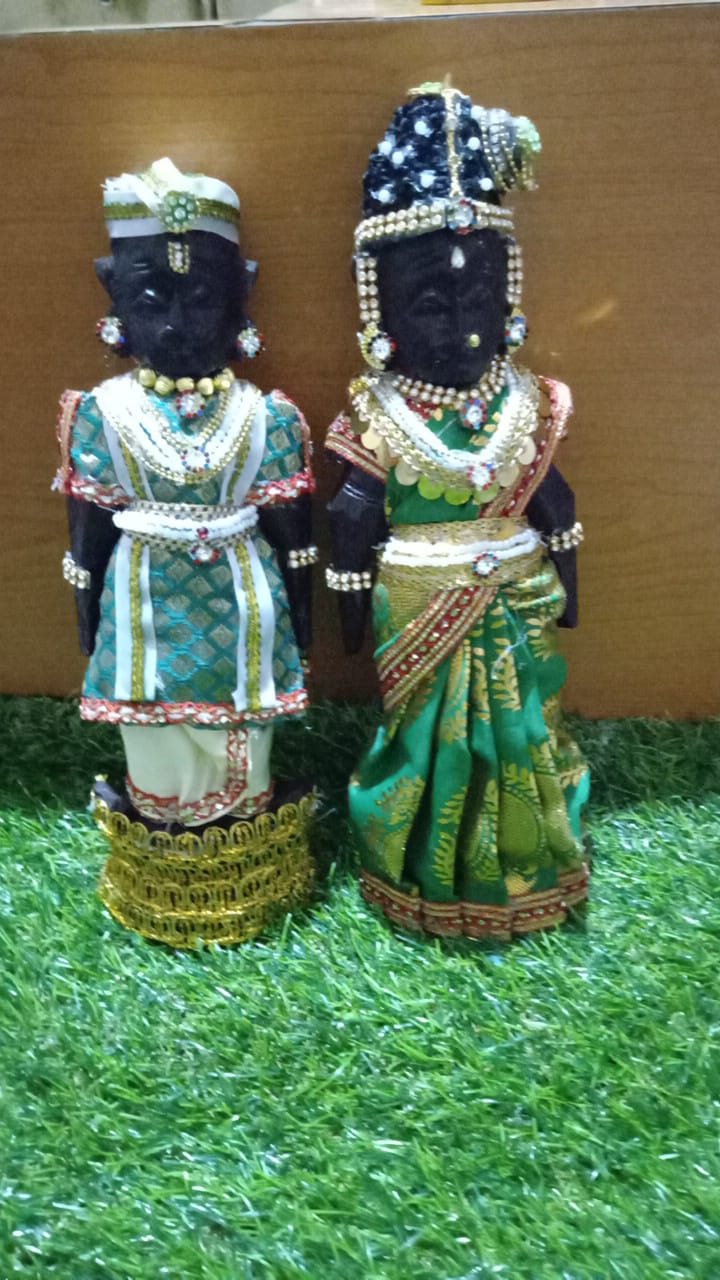 Copy of Decorated Marapachi Bommai Couple set of 2 Golu Dolls / Golu Bommai / Bommulu