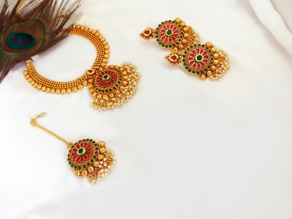 Designer Gunghru Necklace with Earrings and Maang Tikka